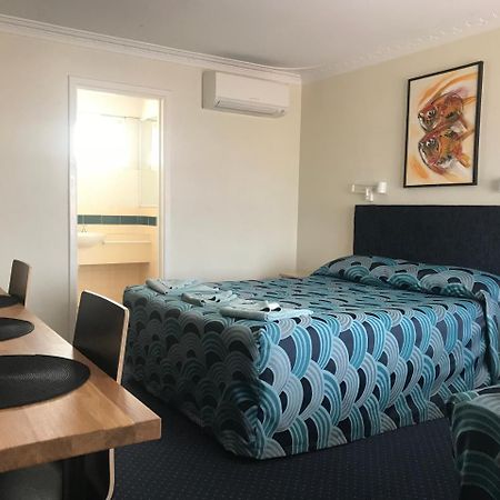 Bunbury Motel Екстер'єр фото